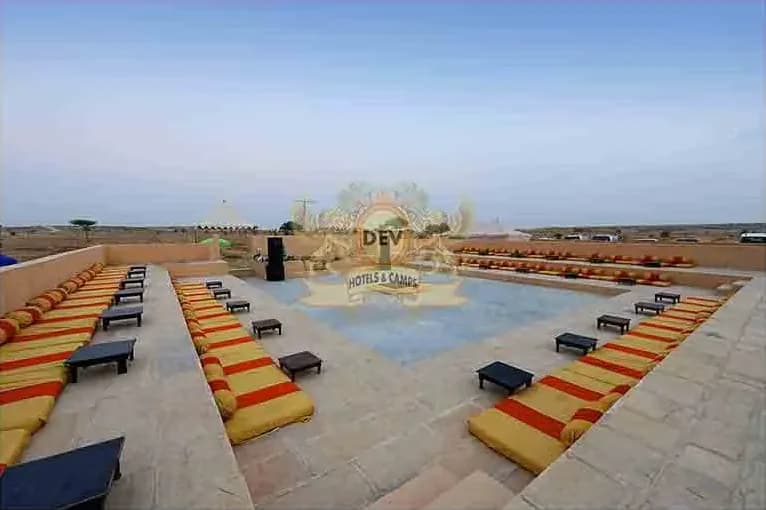 Amphitheatre with gadhi and masand seating